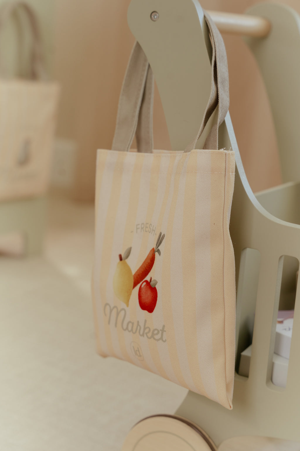 Caddie de courses en bois