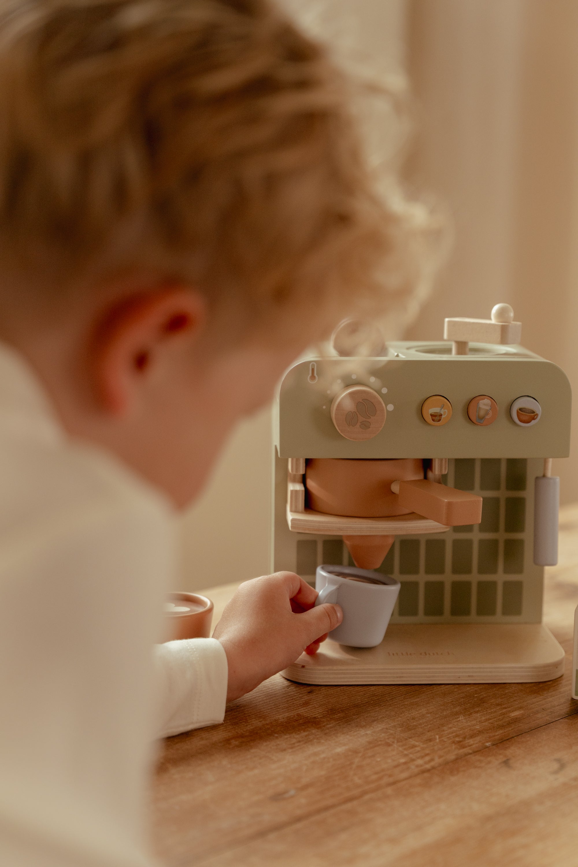 Machine à café en bois