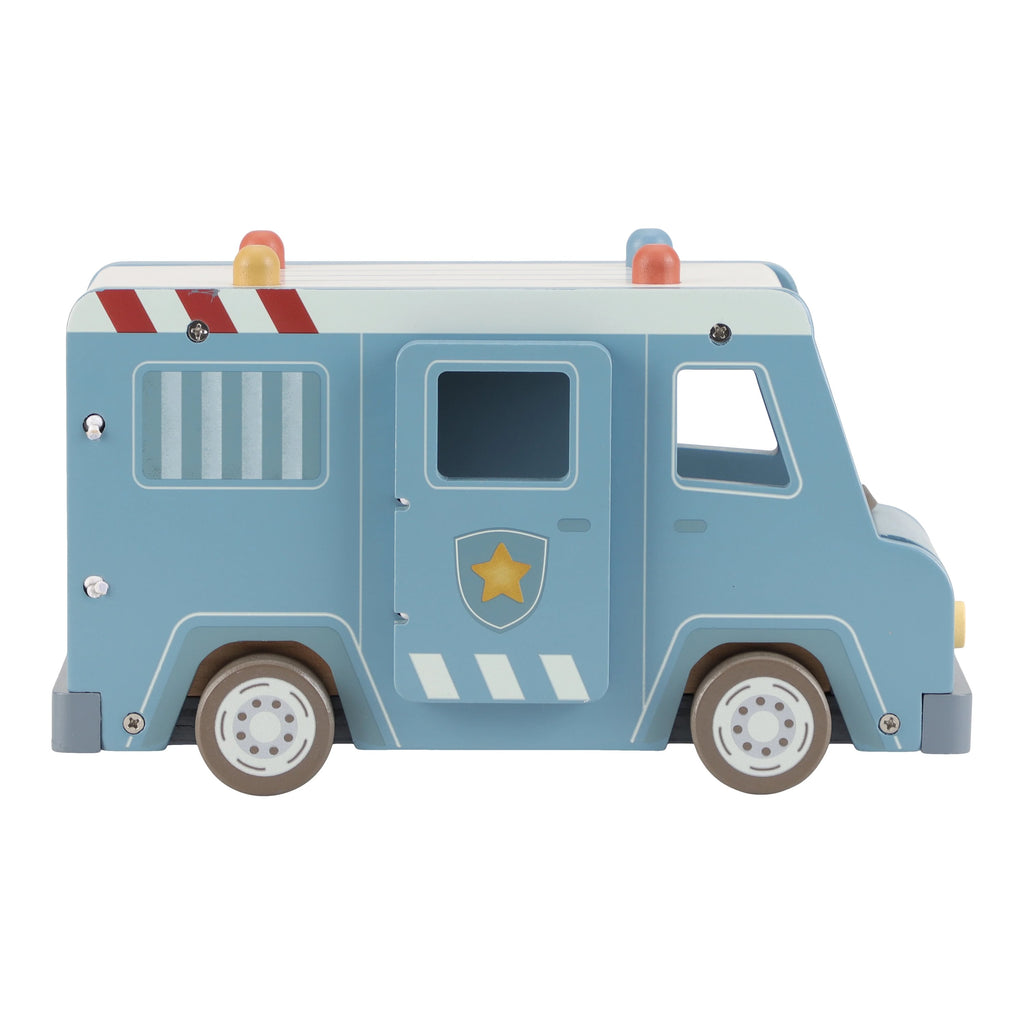 Fourgon de police en bois
