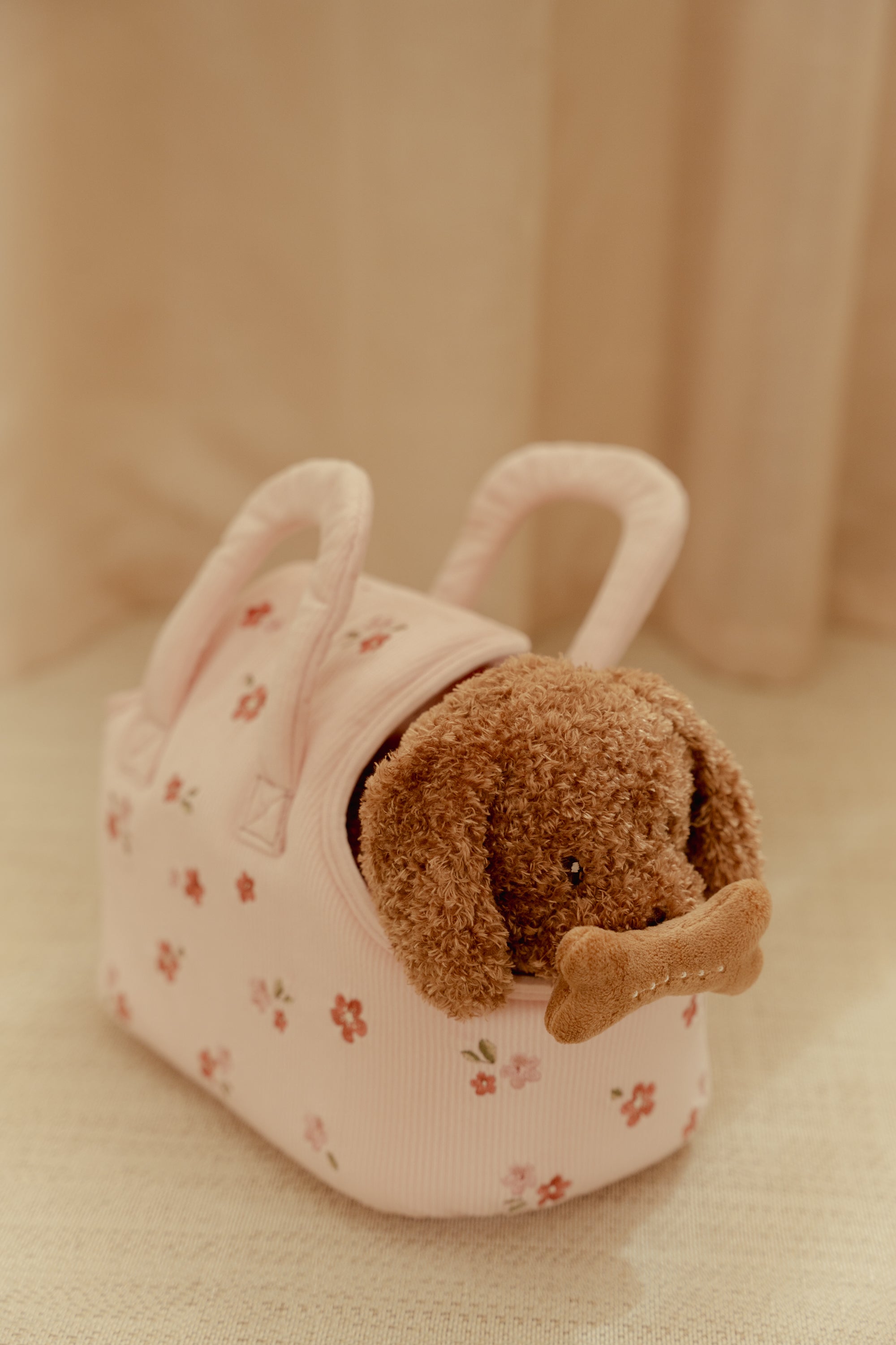 Peluche chien avec sac de transport | Jackie